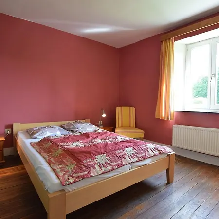Cozy Holiday Home In Bastogne With Garden Ferienhaus *