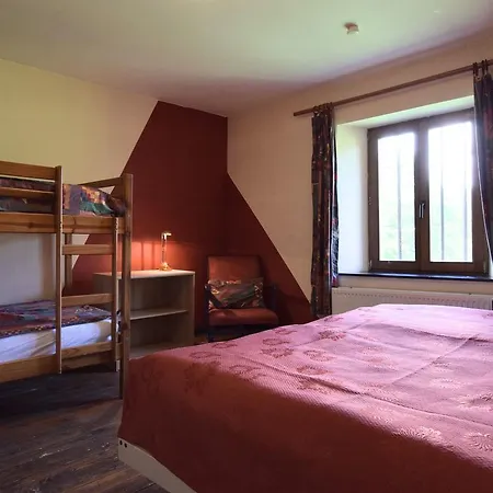 Cozy Holiday Home In Bastogne With Garden *